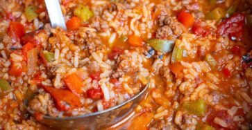 30-Minute Stuffed Pepper Soup