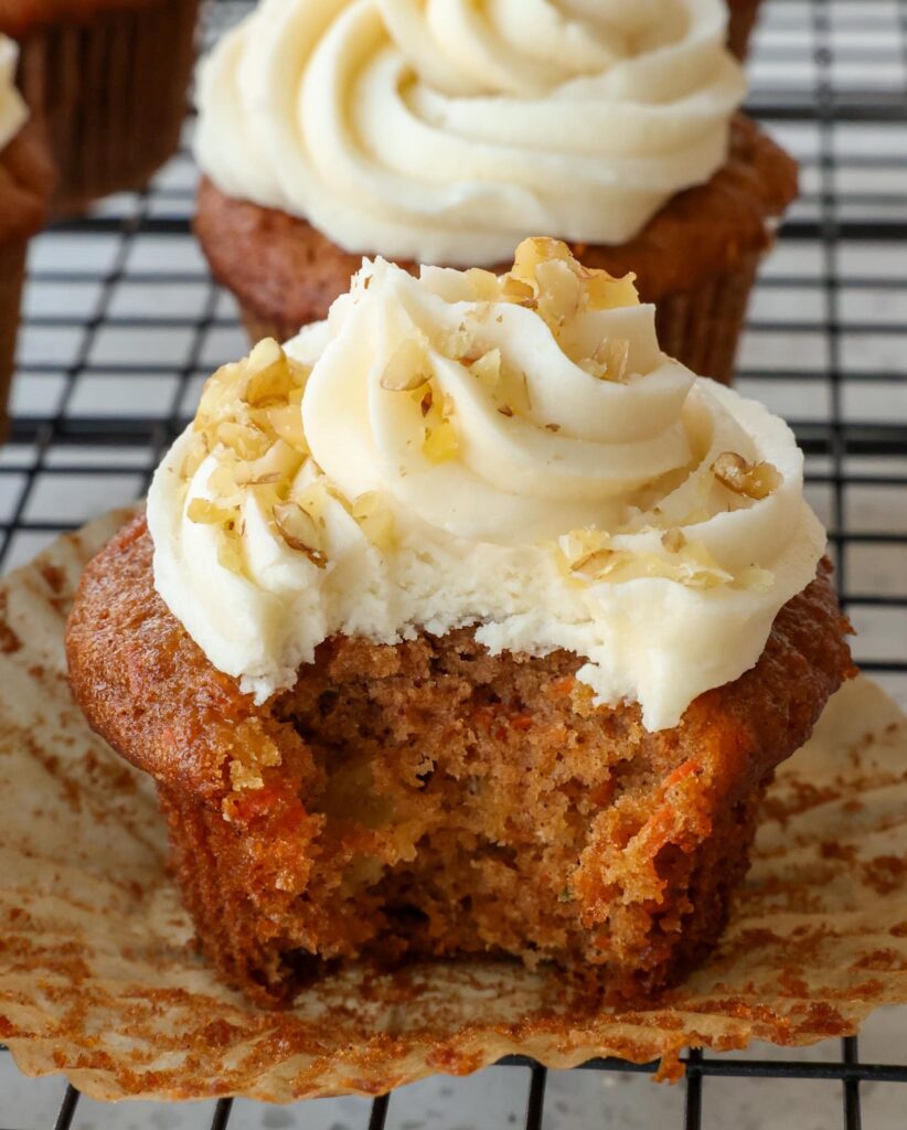 CARROT CAKE CUPCAKES