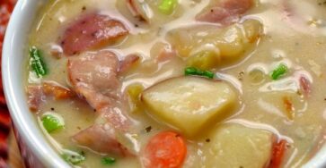 CREAMY HAM AND POTATO SOUP