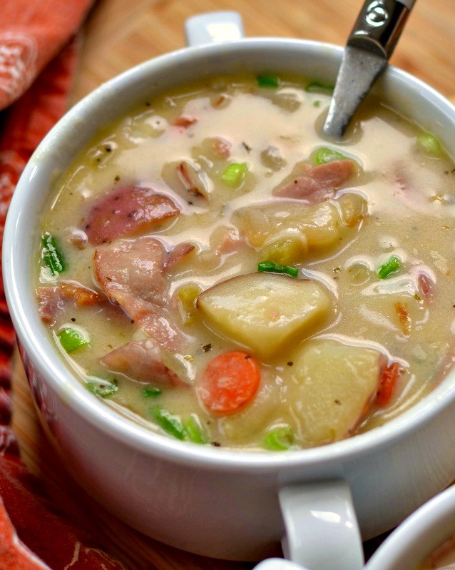 CREAMY HAM AND POTATO SOUP