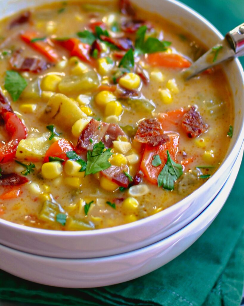 CORN CHOWDER WITH BACON AND POTATOES