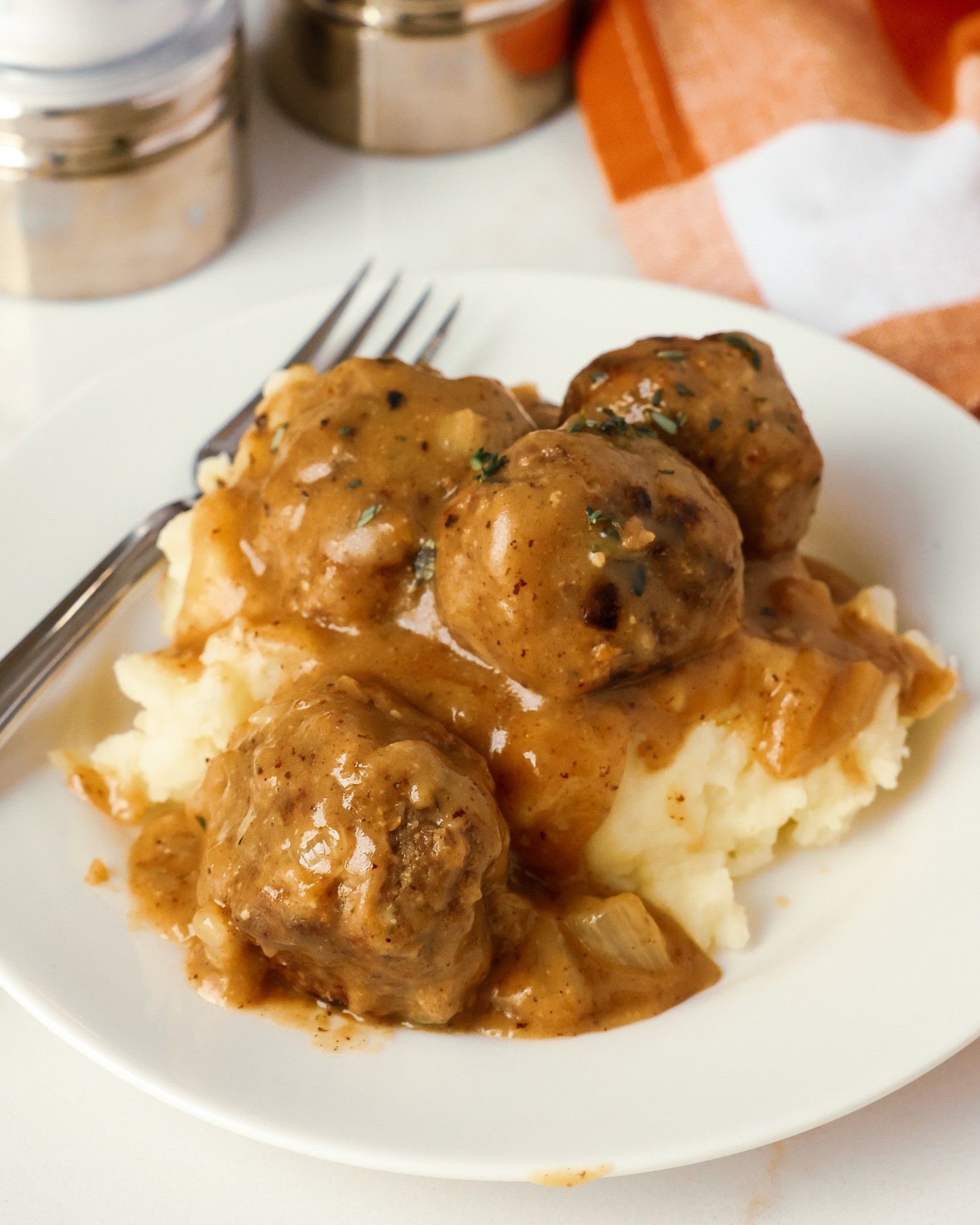 MEATBALLS AND GRAVY