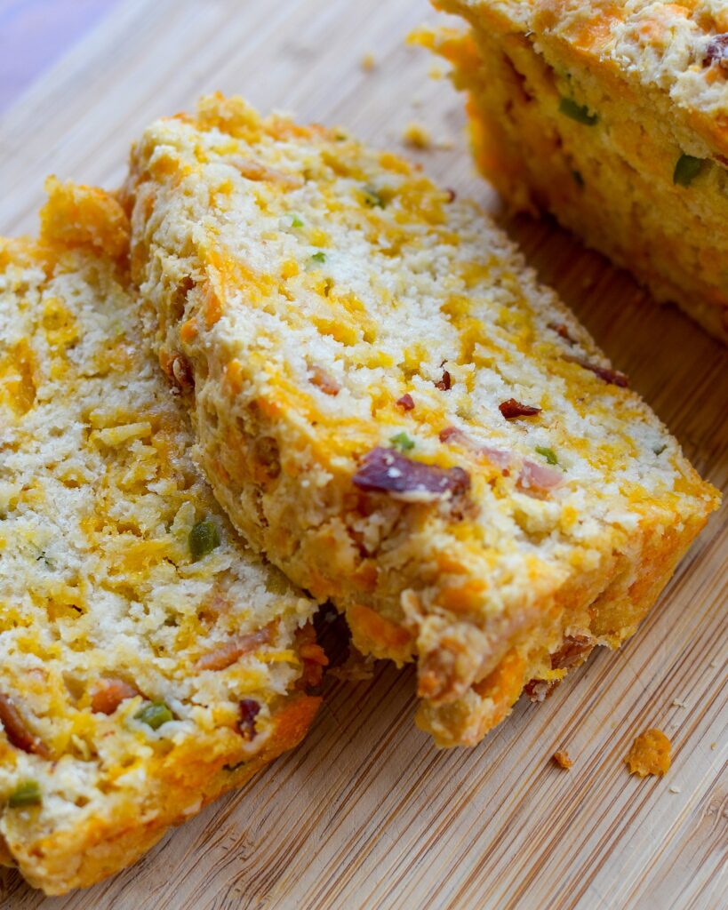 BEER BREAD WITH CHEDDAR