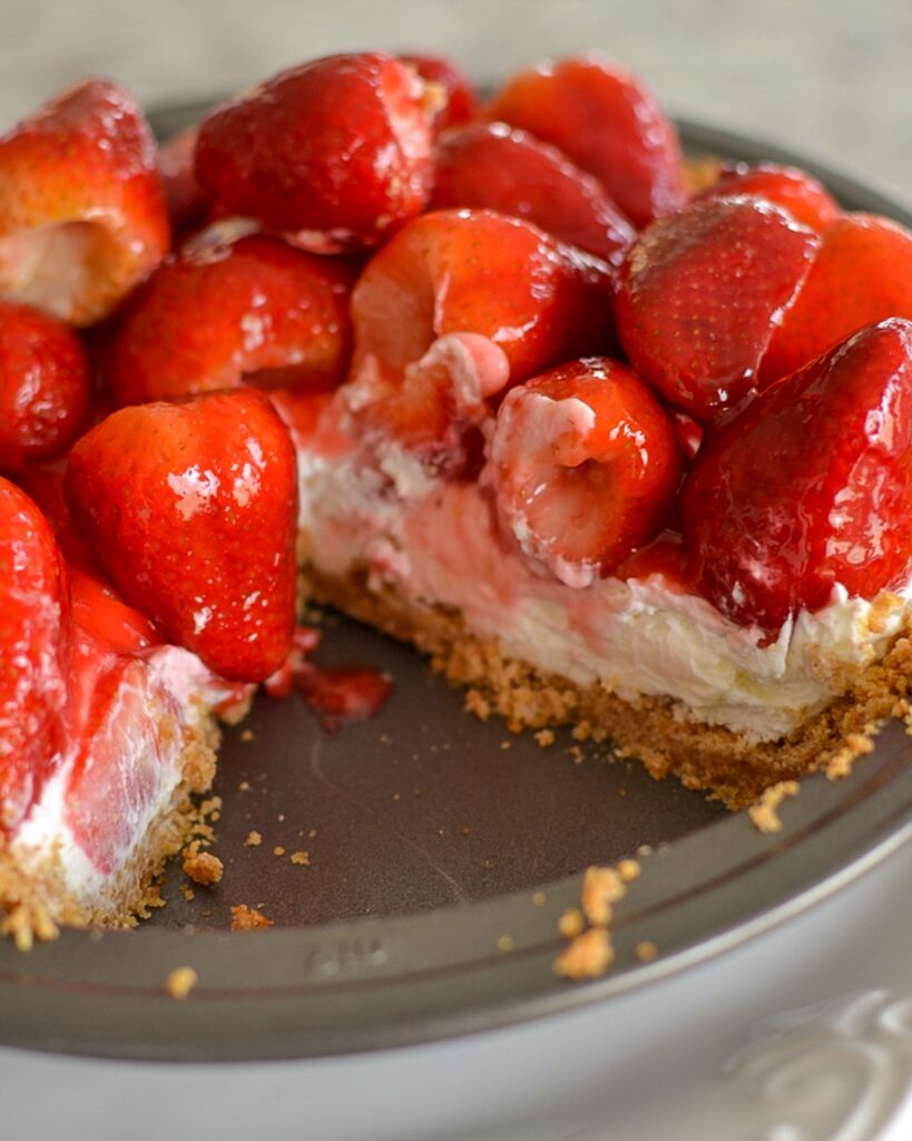 STRAWBERRY CREAM CHEESE PIE