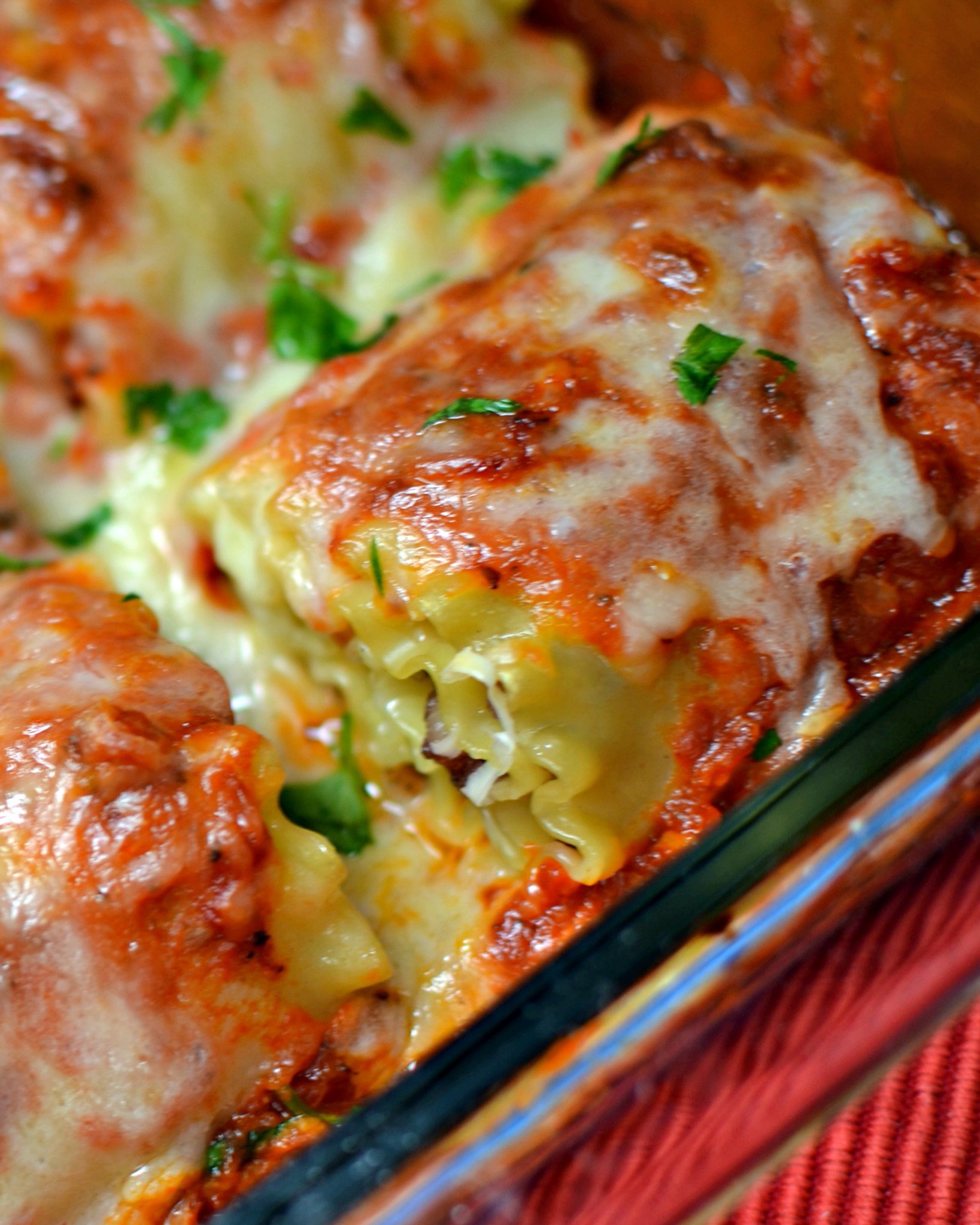 THREE CHEESE LASAGNA ROLL UPS WITH SAUSAGE