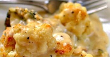 CAULIFLOWER AU GRATIN