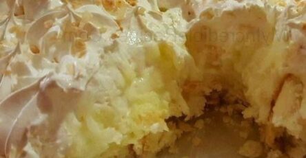 Easy Old Fashioned Coconut Cream Pie!