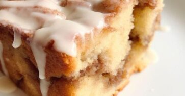 Nana's Cinnamon Roll Cake