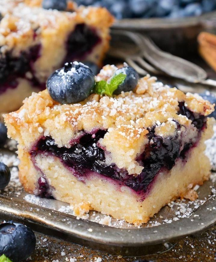 Blueberry Buckle with Brown Sugar Topping