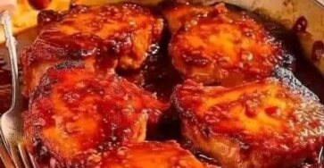 HONEY GARLIC PORK CHOPS