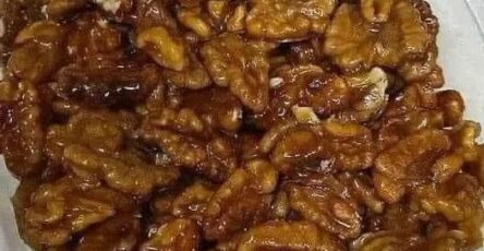 5 Minute Caramel Walnuts