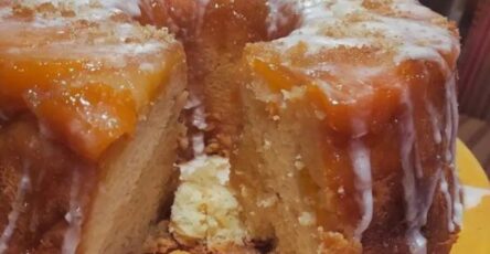 Peach Cobbler Pound Cake Recipe