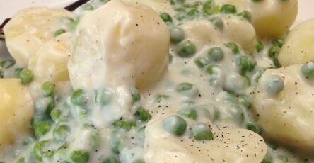 CREAMED PEAS WITH NEW POTATOES