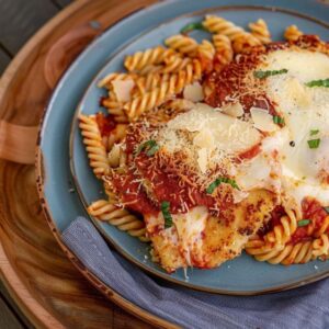 Slow Cooker Easy Chicken Parmesan
