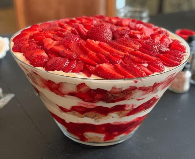 Strawberry Cheesecake Trifle