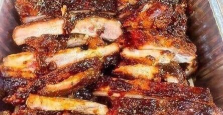 HONEY GARLIC RIBS