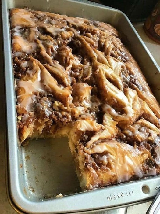 Cinnabon Cinnamon Roll Cake