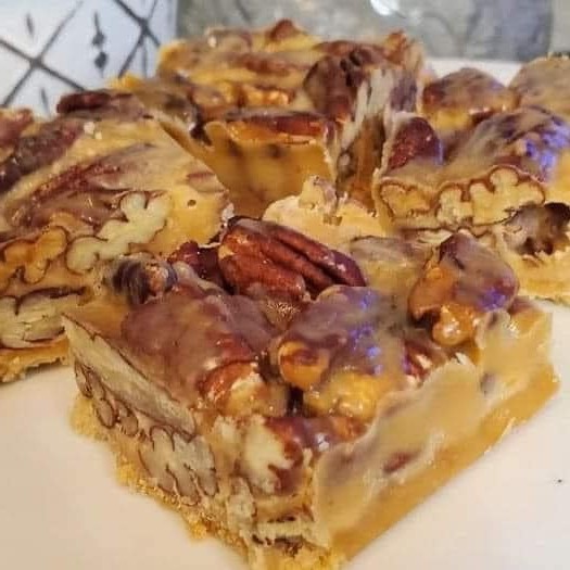 Caramel Pecan Dream Bars