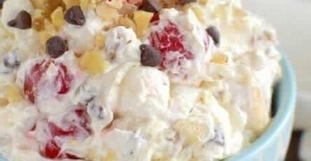 BANANA SPLIT FLUFF SALAD