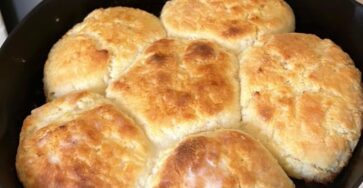 Mama’s Buttermilk Biscuits