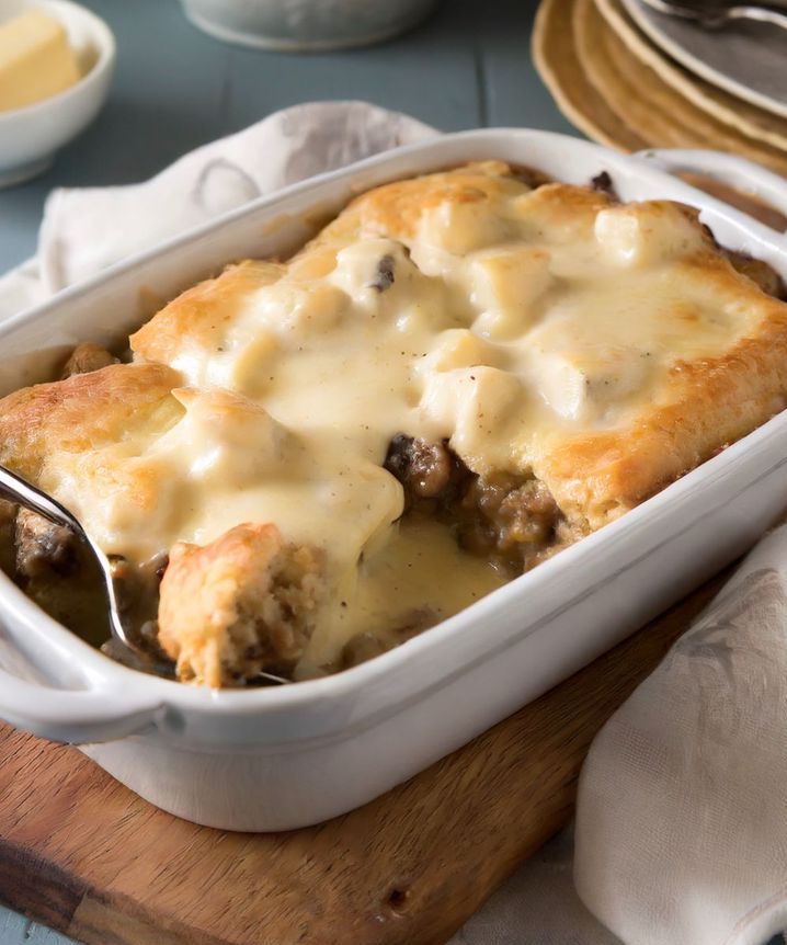 Biscuit & Gravy Casserole