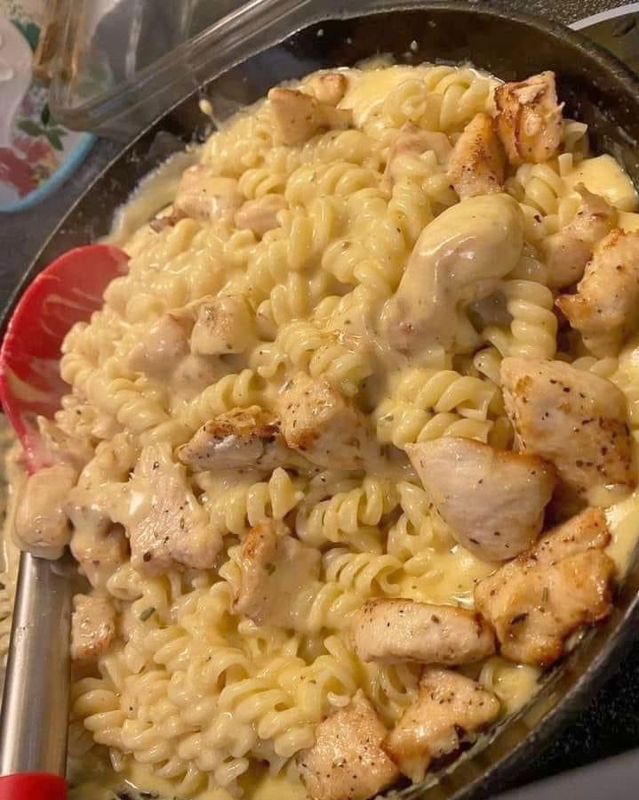 Chicken bacon ranch pasta