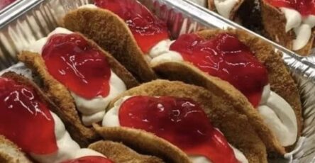 Mini Strawberry Cheesecake Tacos Recipe