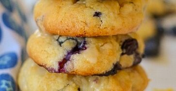 FRESH BLUEBERRY COOKIES WITH AN ORANGE GLAZE