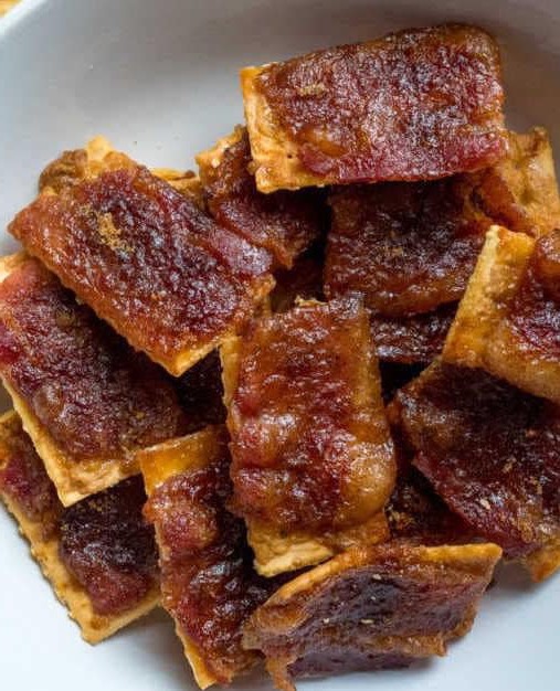 Candied Bacon Crackers