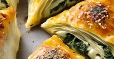 SPANAKOPITA TRIANGLES