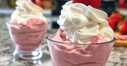 Keto Strawberry Mousse