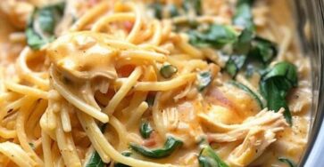 Slow Cooker Tuscan Chicken Pasta