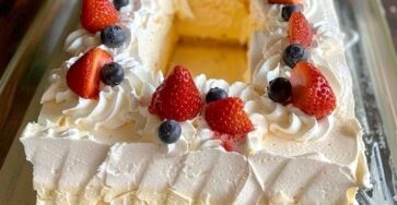 Rectangular Cream Cake with Fresh Berries