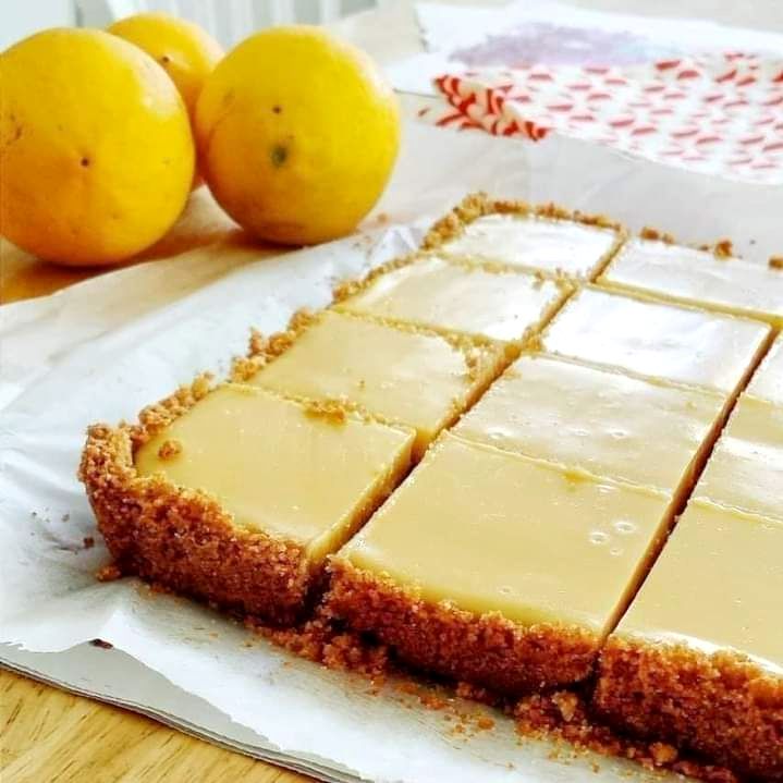 Lemon Bars with Graham Cracker Crust