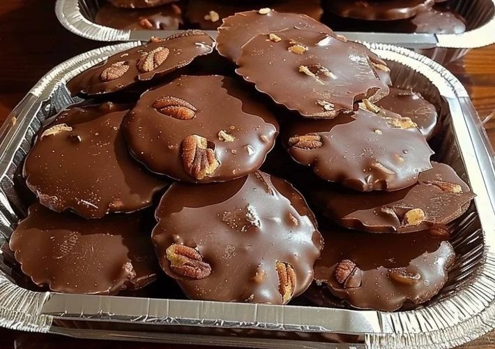 Chocolate Pecan Clusters