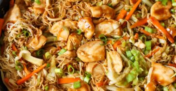 Chicken Stir-Fry with Noodles