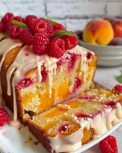 Delicious Peach Raspberry Cake