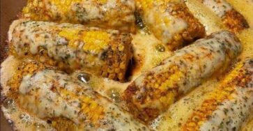 Irresistible Cheesy Garlic Butter Corn on the Cob