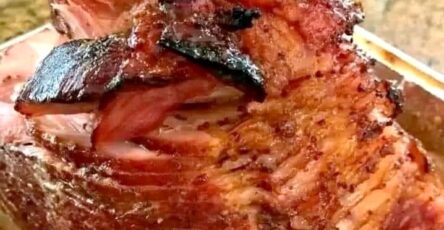 Honey Glazed Ham: A Holiday Favorite