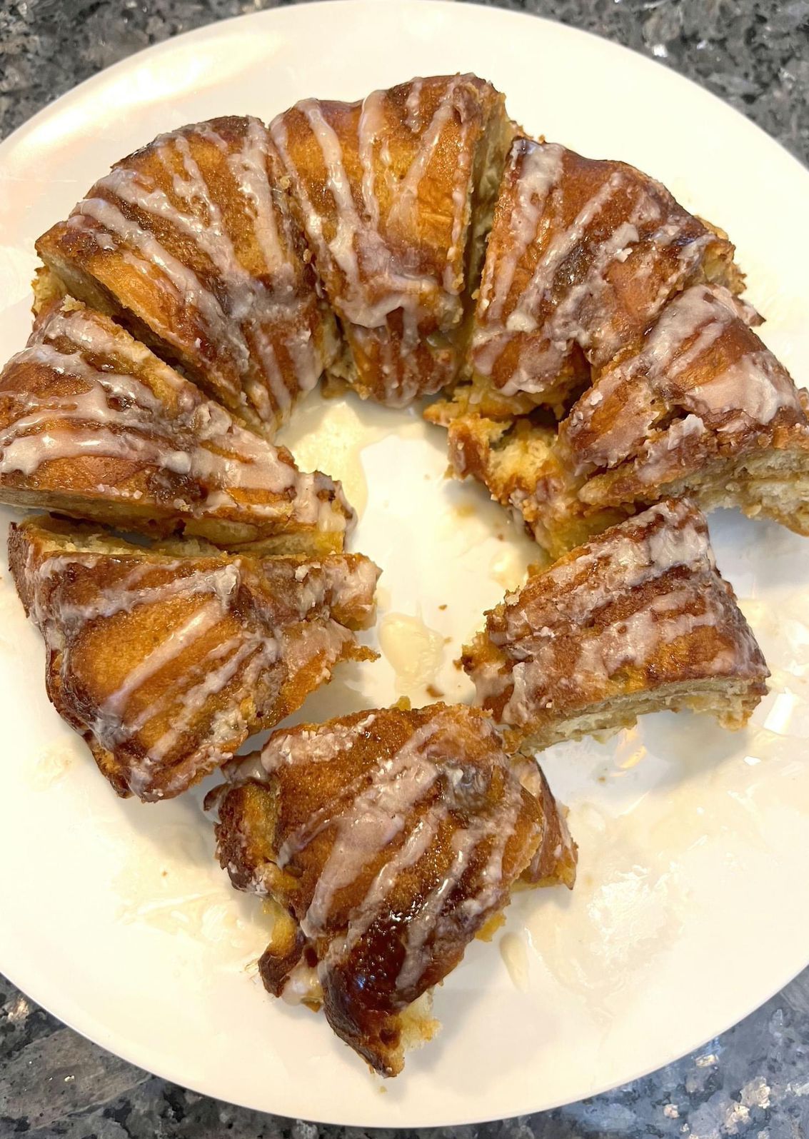 Delicious Glazed Monkey Bread