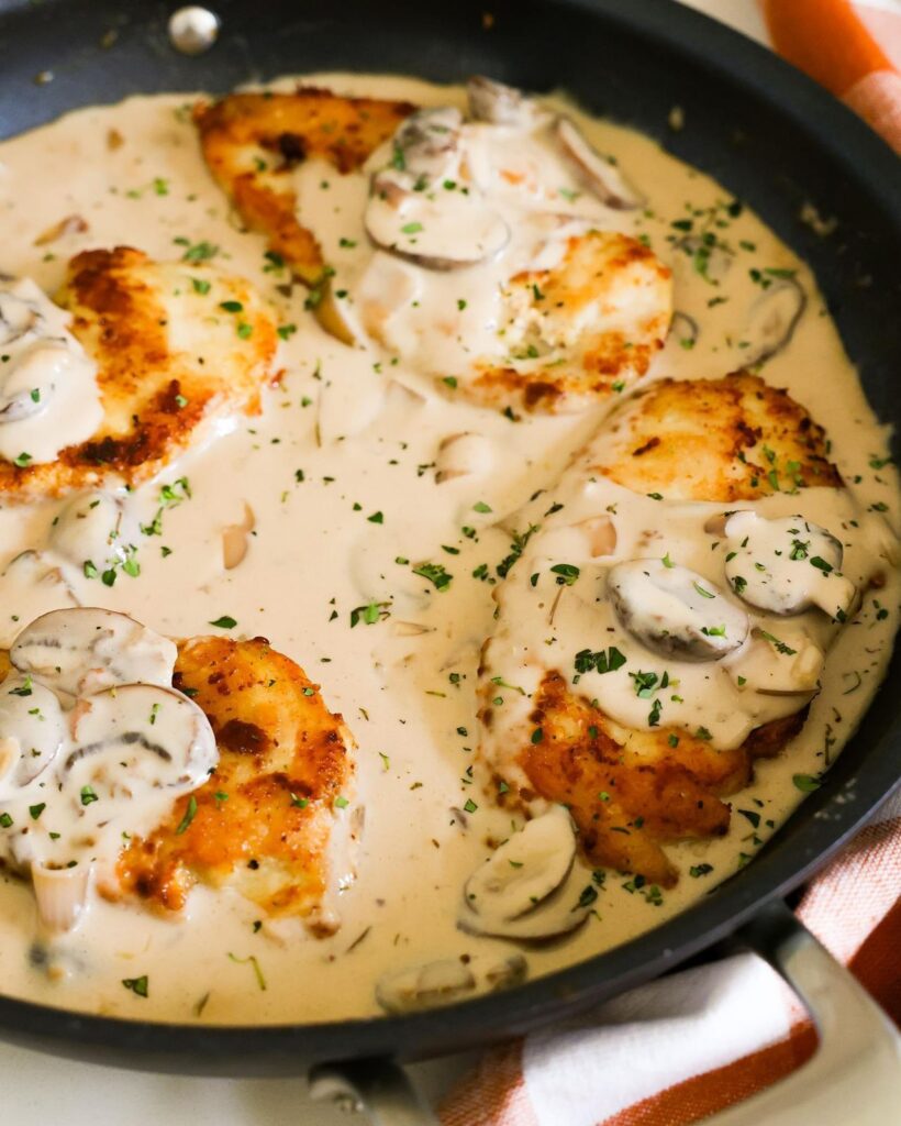 Creamy Garlic Mushroom Chicken Recipe