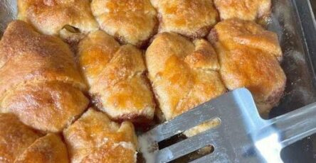 Delicious Crescent Roll Apple Dumplings Recipe