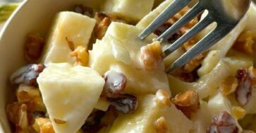 Classic Waldorf Salad