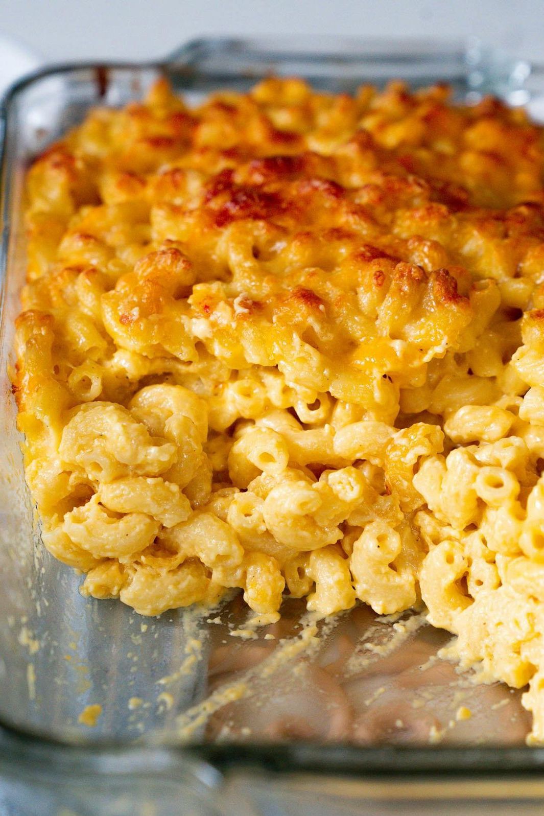 Classic Baked Macaroni and Cheese