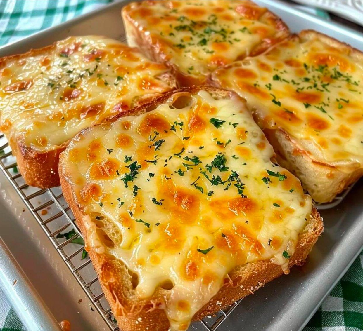 Cheesy Garlic Bread