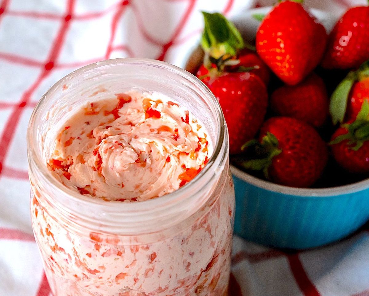 Homemade Strawberry Butter