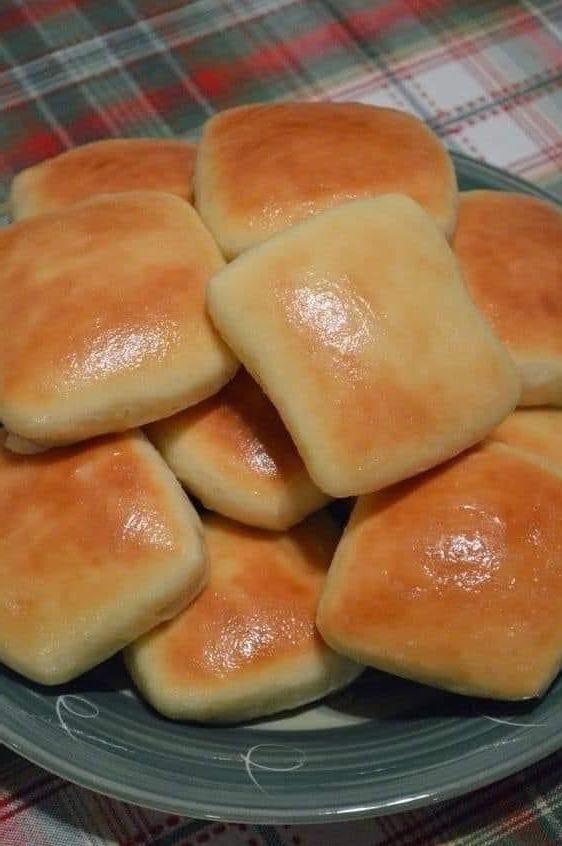 Soft Dinner Rolls