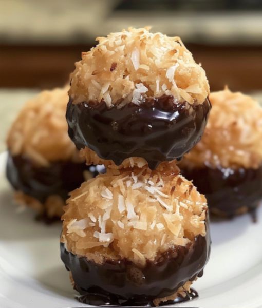 Delicious Caramel Coconut Macaroons