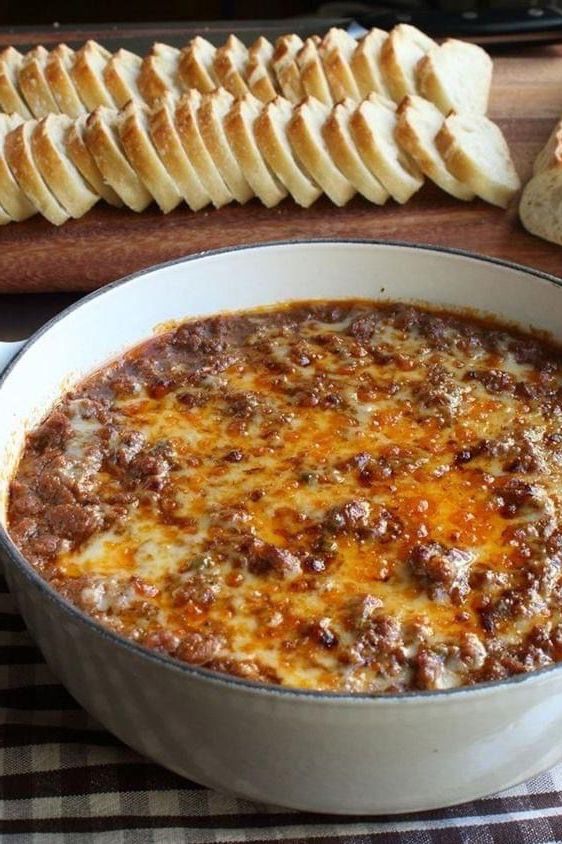 Baked Cheesy Beef Dip