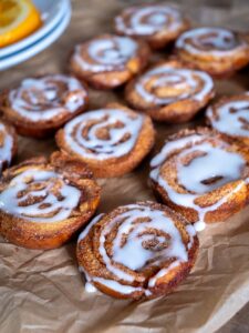 Bread Crust Cinnamon Rolls